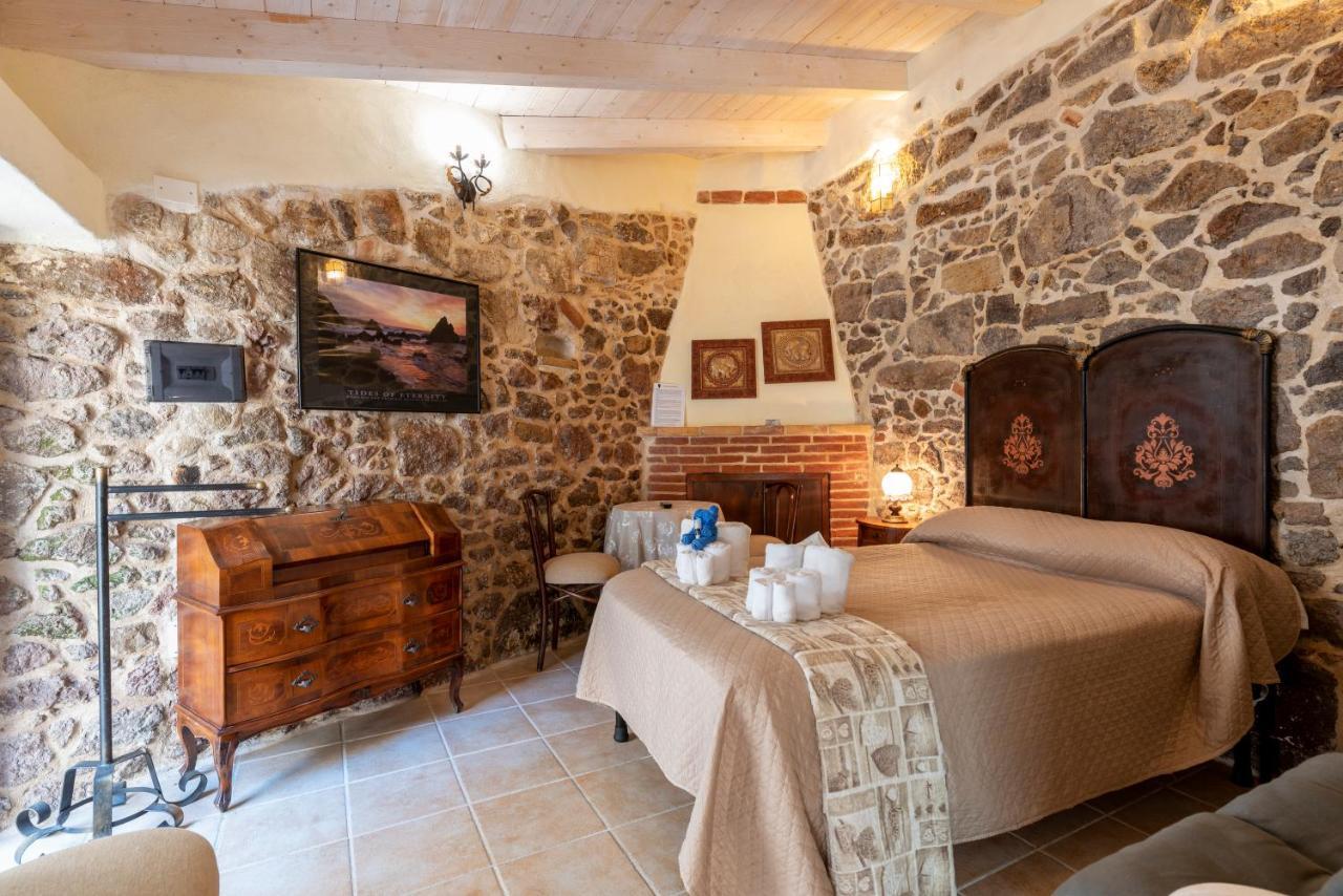 SantʼAntìoco Domo Sa Barra B&B 외부 사진