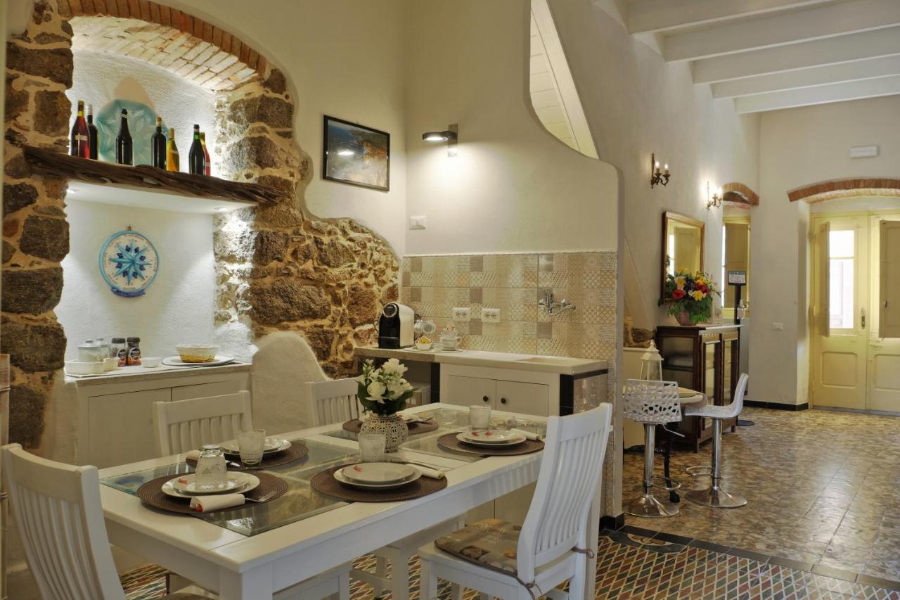 SantʼAntìoco Domo Sa Barra B&B 외부 사진