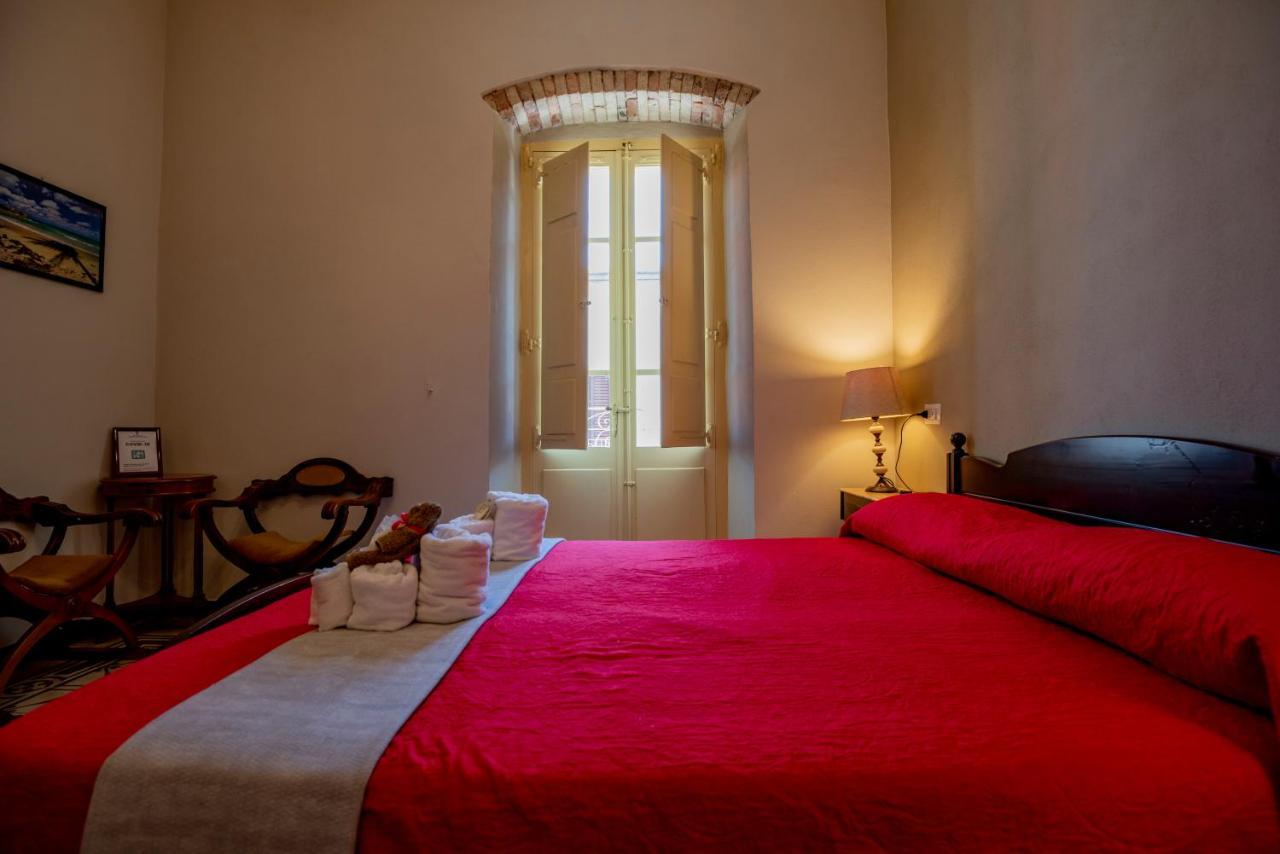SantʼAntìoco Domo Sa Barra B&B 외부 사진