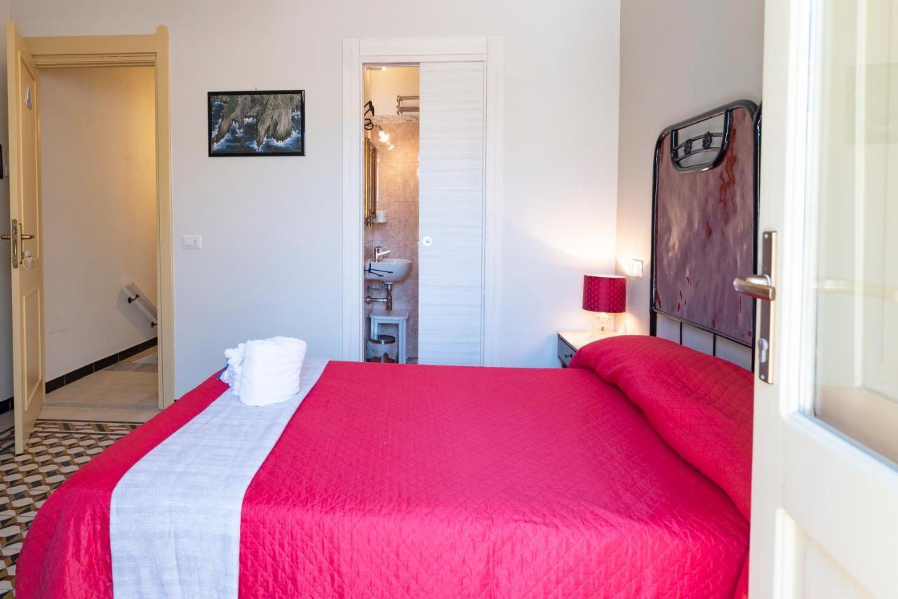 SantʼAntìoco Domo Sa Barra B&B 외부 사진